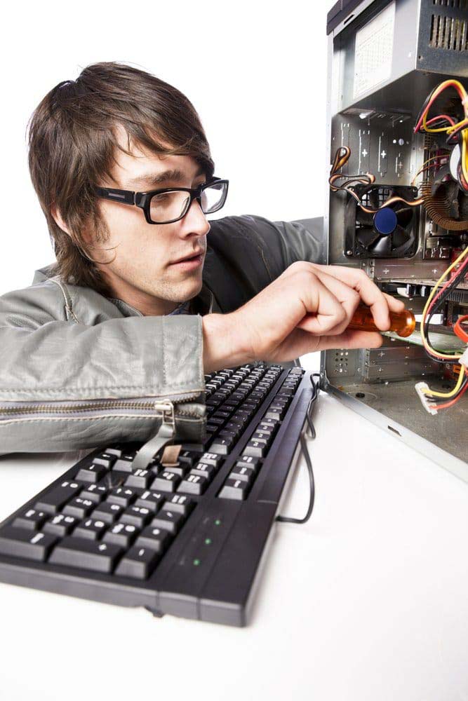 Мастер по ремонту компьютеров во Всеволожске