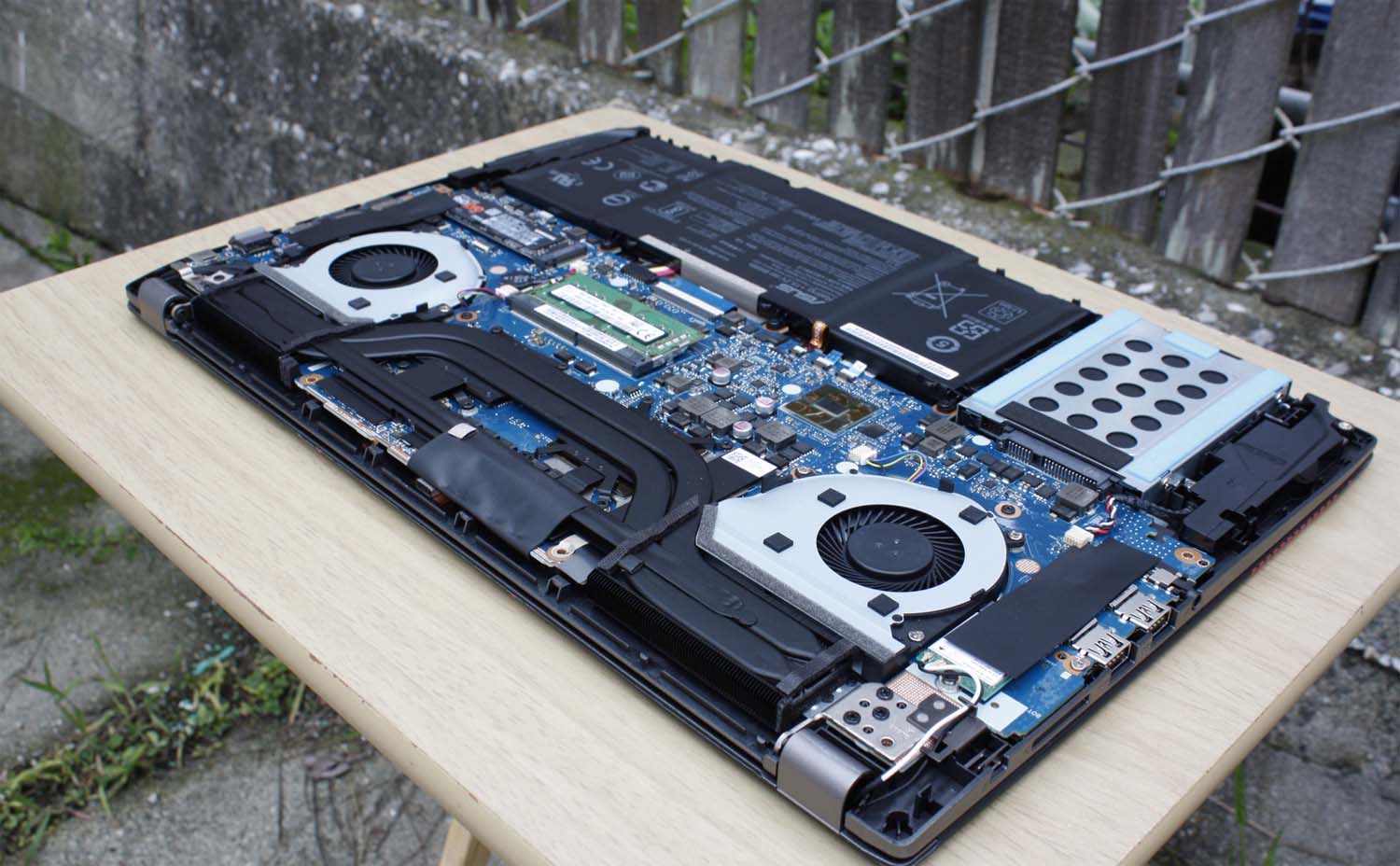 Замена или ремонт видеочипа ноутбука Compaq во Всеволожске